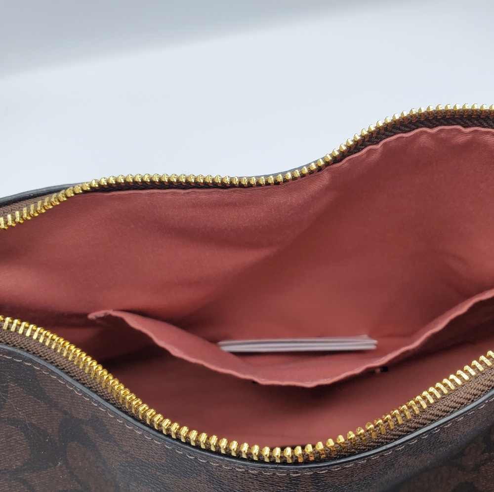 Coach NWT MIA SIGNATURE - Picture 5 of 7